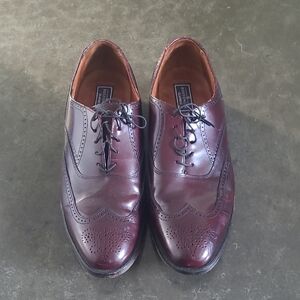BOSTONIAN CLASSICS BURGUNDY LEATHER WINGTIP OXFORDS